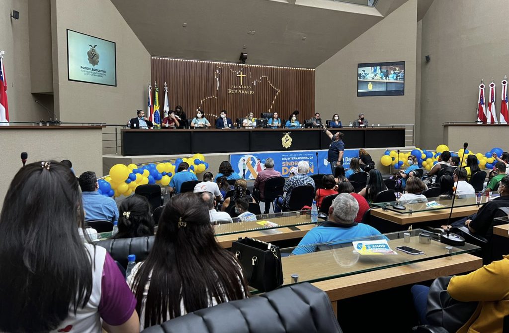 Aleam homenageia personalidades e instituições que apoiam pessoas com Síndrome de Down