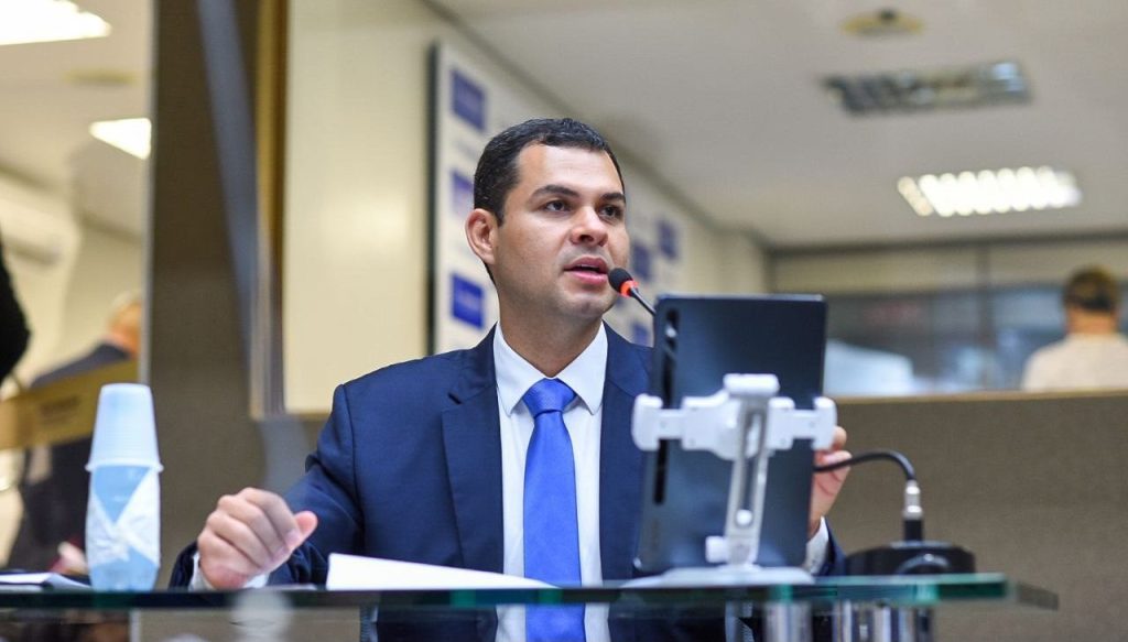 deputado Saullo Vianna (PTB)