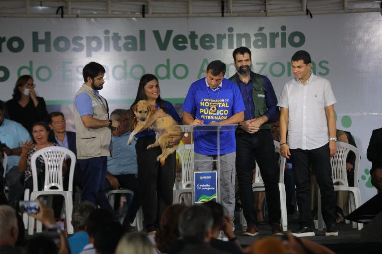 Wilson Lima assina ordem de serviço para construção do primeiro hospital público veterinário do Amazonas