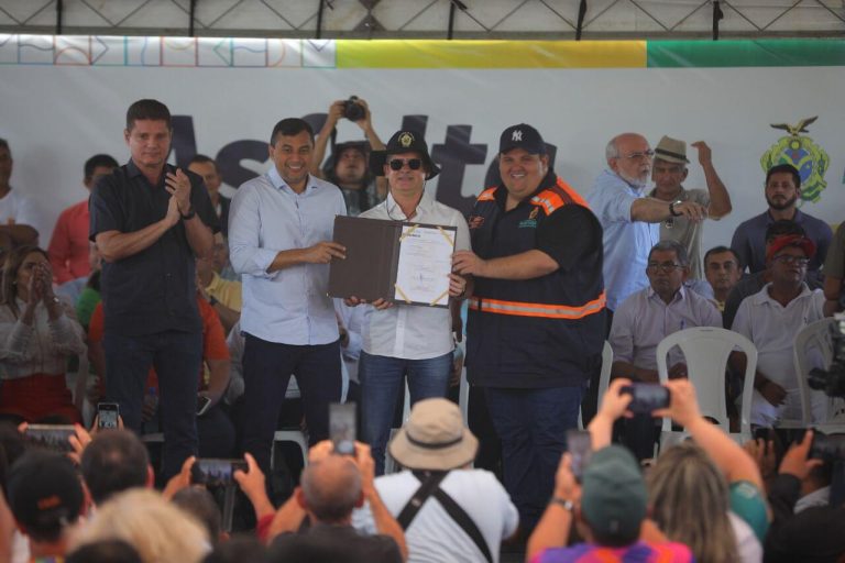 Wilson Lima e David Almeida dão ordem de serviço para asfaltamento de 10 mil ruas em toda Manaus