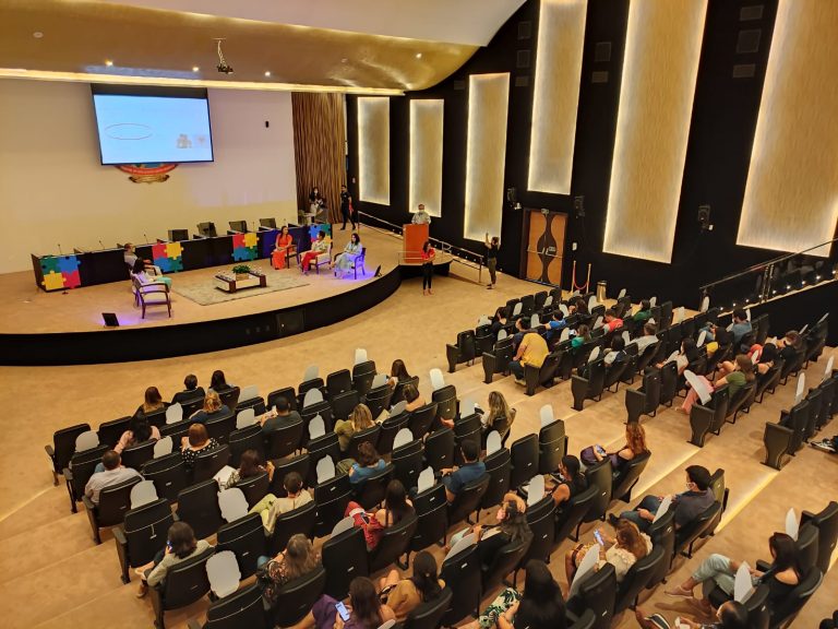 Abril Azul: ECP e Diretoria de Saúde do TCE-AM realizam roda de conversa sobre autismo