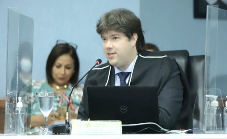 conselheiro do Tribunal de Contas do Amazonas (TCE-AM), Fabian Barbosa