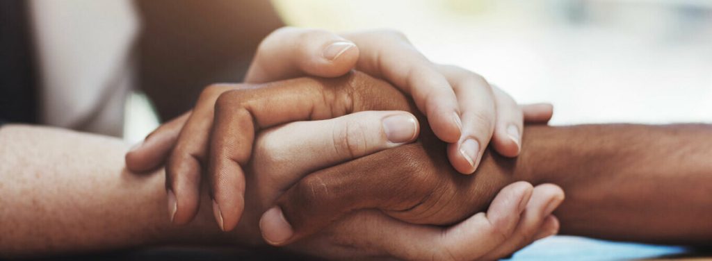 O poder do perdão: entenda como superar sentimentos de mágoa e vingança podem contribuir para a saúde e vida plena