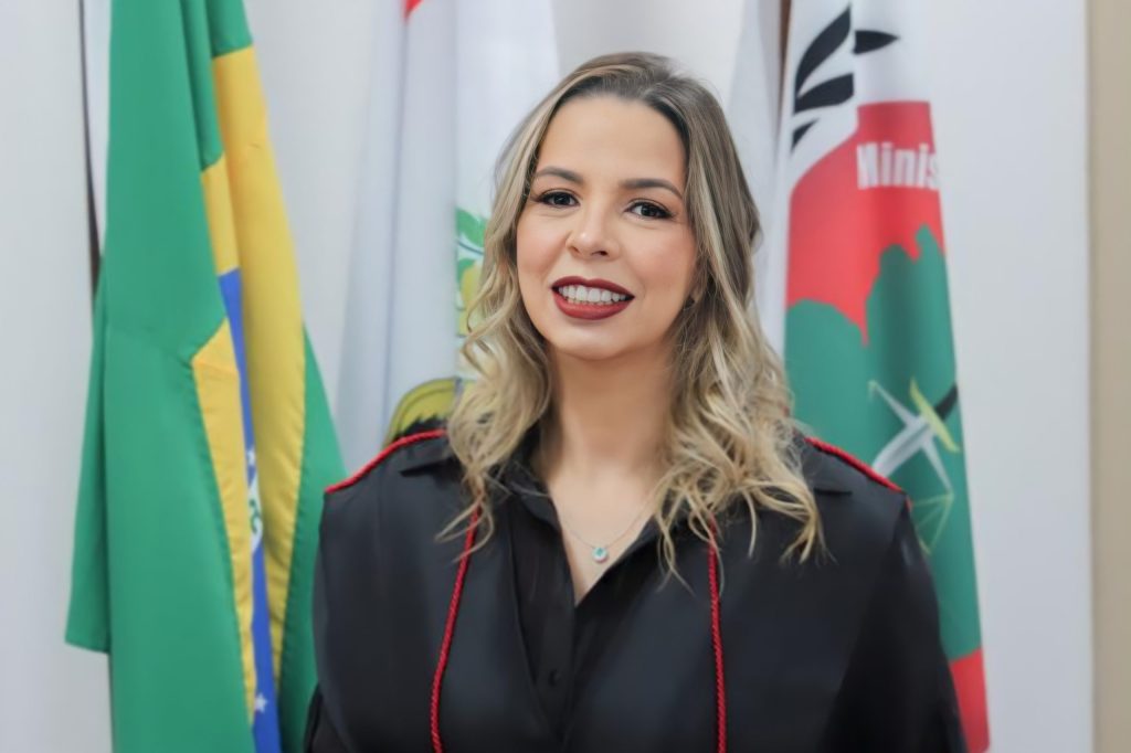 Fernanda Cantanhede é a nova procuradora-geral do Ministério Público de Contas do TCE-AM