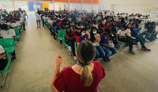 TCE-AM incentiva 8 mil estudantes do Amazonas a fiscalizar recursos e políticas públicas