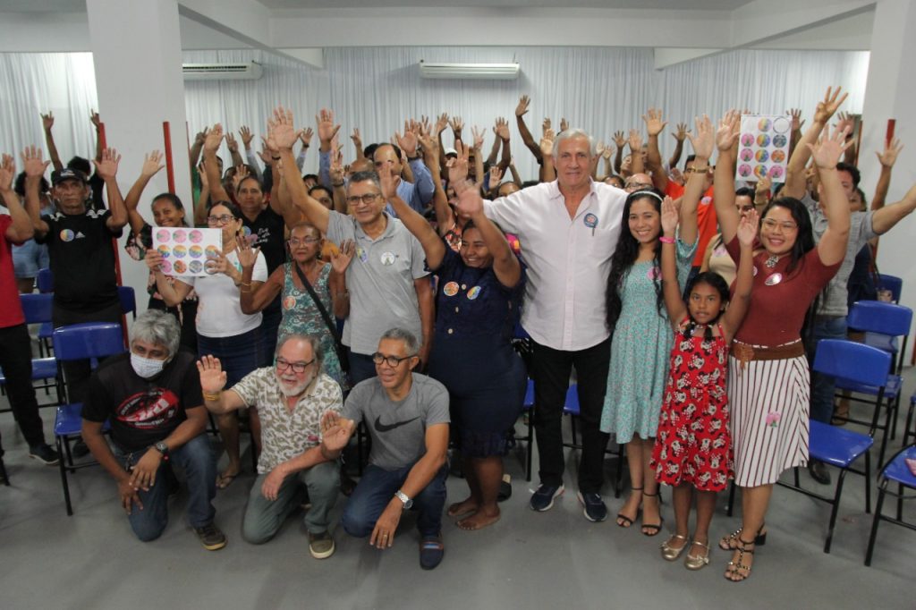 Lideranças evangélicas declaram apoio à Amazonino para governador