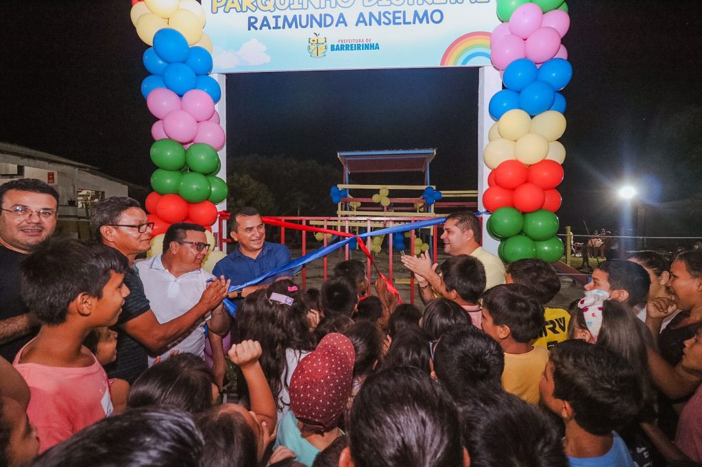 Distrito de Pedras tem parquinho infantil totalmente revitalizado pela Prefeitura de Barreirinha