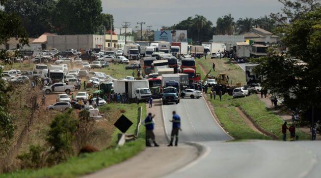 Três pontos são bloqueados por manifestantes em rodovias do AM