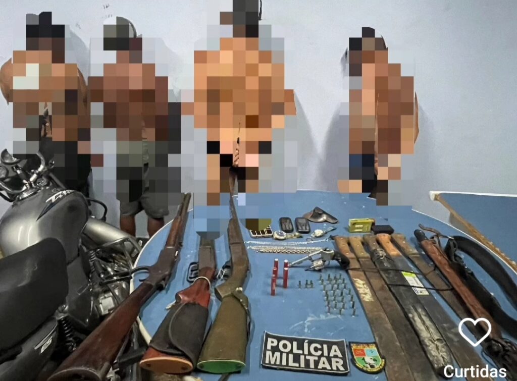 Grupo armado com rifle, espingardas e revólver, que trocou tiros com a PM, é preso em flagrante