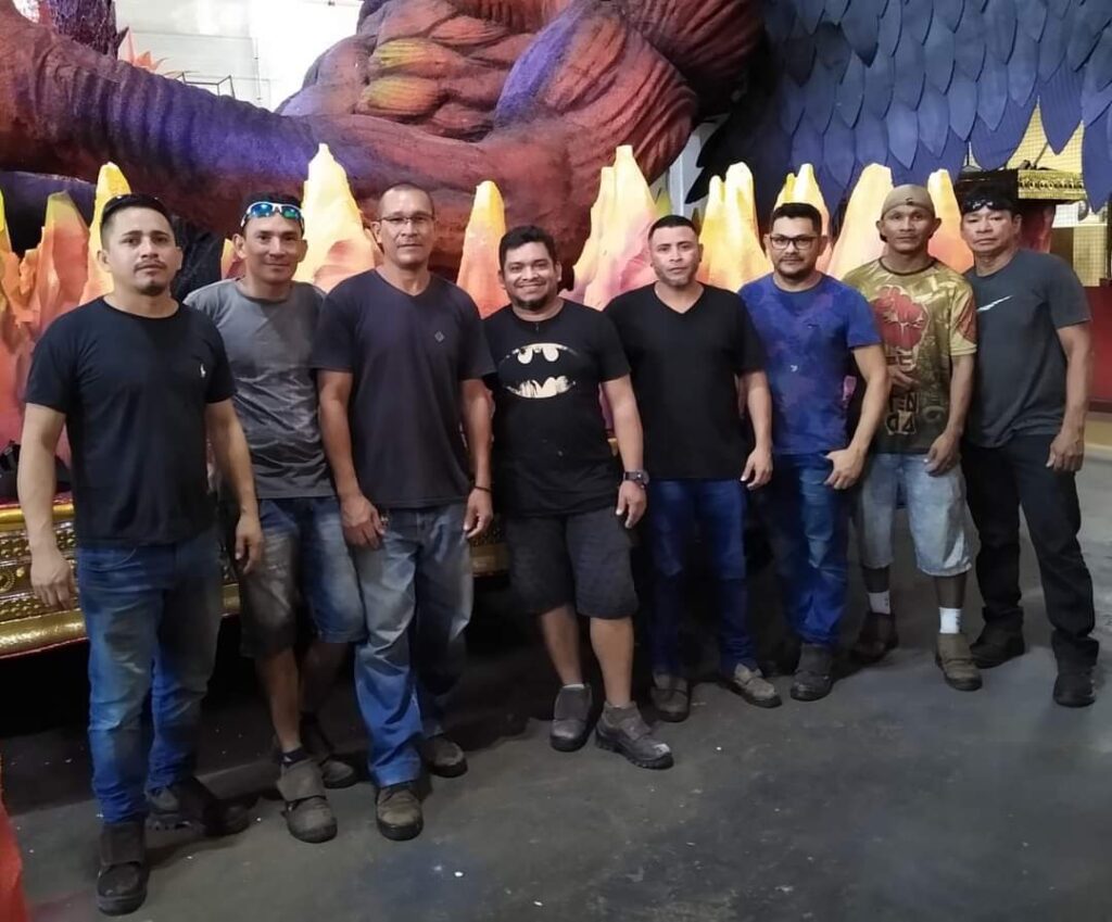 Melhor escultor do RJ, Algles Ferreira é campeão com a Imperatriz Leopoldinense