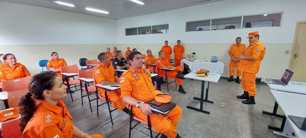 Bombeiros militares passam por capacitação
