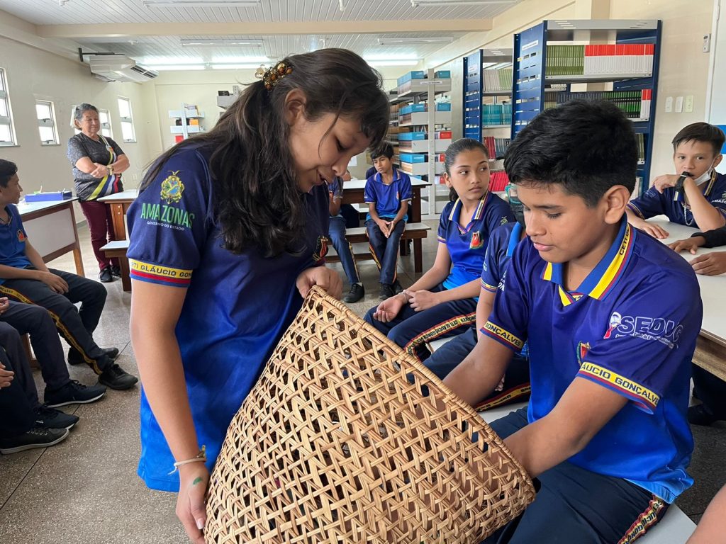 D97533D2 E8AF 40D8 A303 B3C50242BD1A