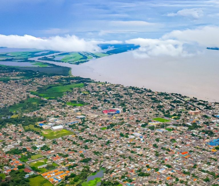 Passagens aéreas para o festival de Parintins podem custar até R$ 2 mil em voos fretados 