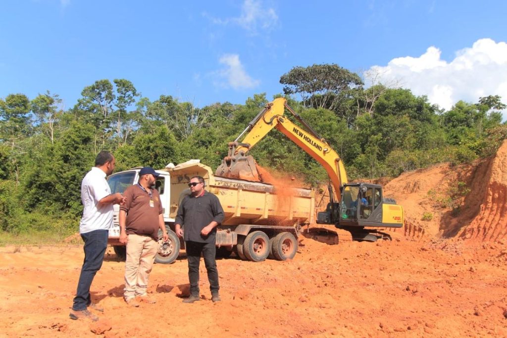 estrada da Vila Amazônia