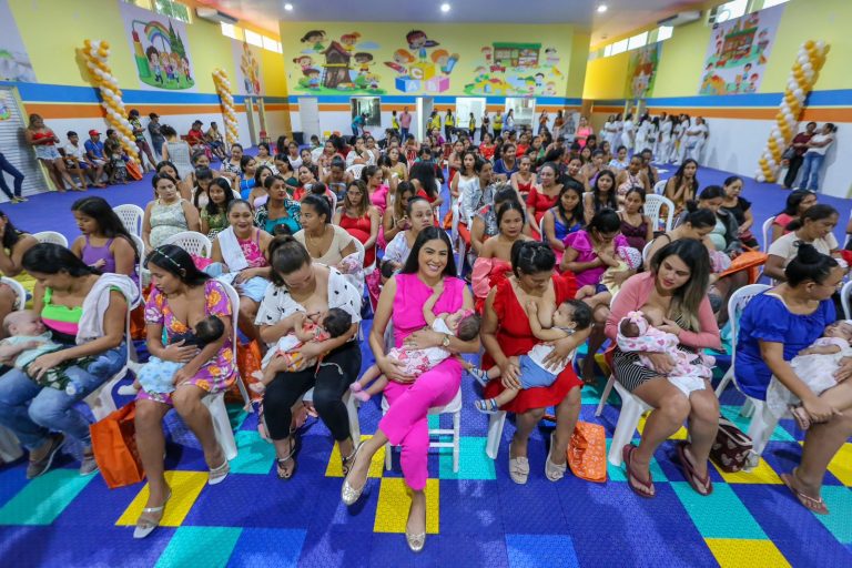 Agosto Dourado: Mamaço orienta mães durante a 5ª edição do Projeto Maternar