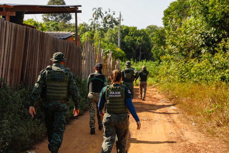 Governo do Amazonas divulga boletim sobre a estiagem no estado, nesta terça-feira