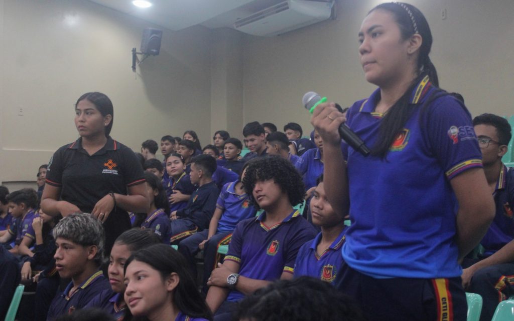 AÇÃO “JORNALISMO NA ESCOLA” É CONSIDERADA COMO UM SUCESSO POR ESTUDANTES E PROFESSORES DO CETI