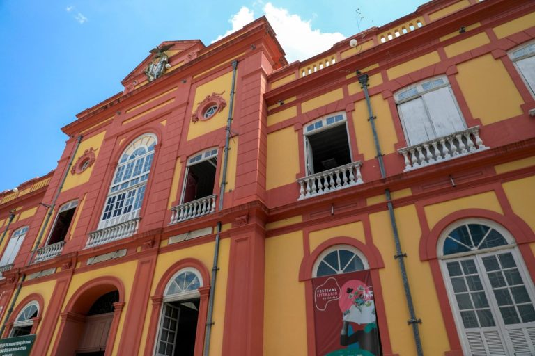 Biblioteca Pública do Amazonas promove ‘Natal Literário’ com programação especial natalina