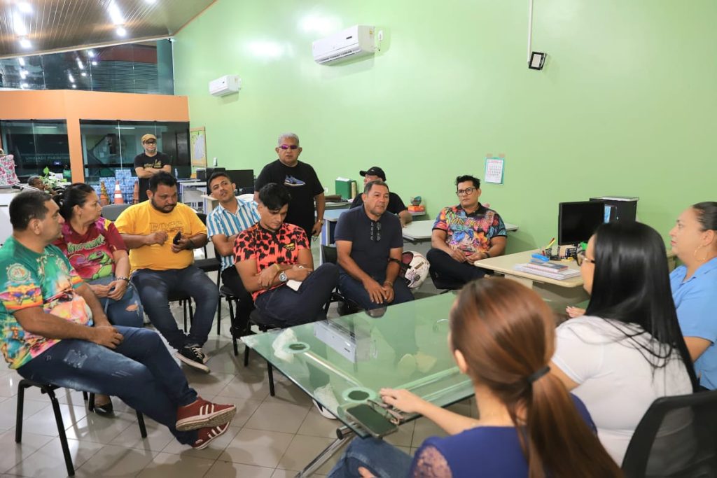 Blocos carnavalescos recebem último repasse para realização do Carnailha 2025