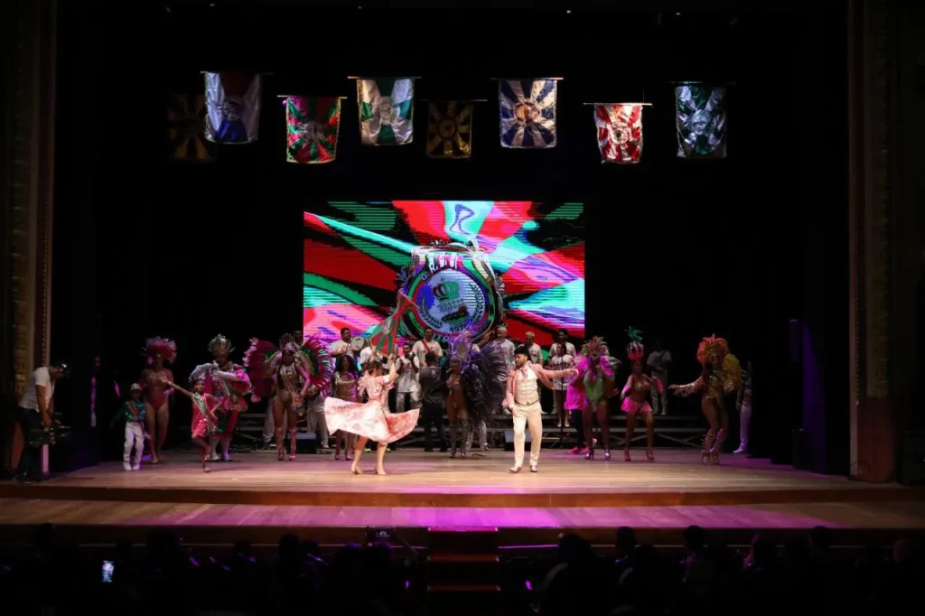 Escolas de samba de Manaus intensificam ensaios no último final de semana antes do Carnaval