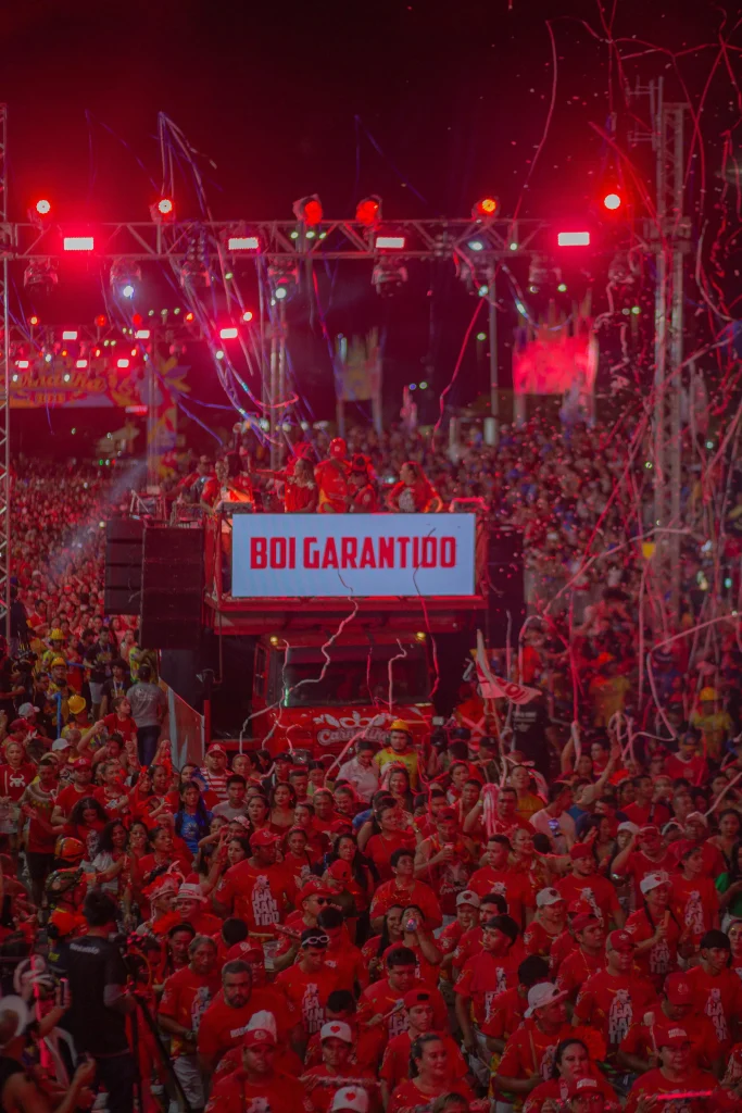 Boi Garantido Arrasa no Carnaboi 2025 e Mostra que é o Boi do Povão! 9 Boi Garantido Arrasa no Carnaboi 2025 6