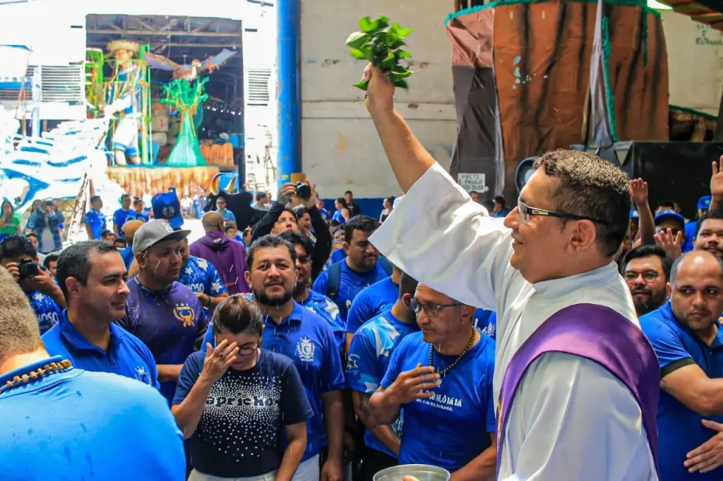 Boi Caprichoso inicia projeto de retomada com missa festiva 1 Com Missa em Acao de Gracas Boi Caprichoso 2