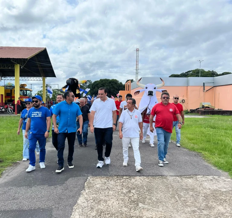 Prefeito Mateus Assayag solicitará ao Estado que o nome do Liceu de Parintins seja Mestre Jair Mendes