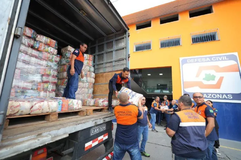 Governo do Amazonas divulga boletim sobre a cheia no estado, nesta segunda-feira