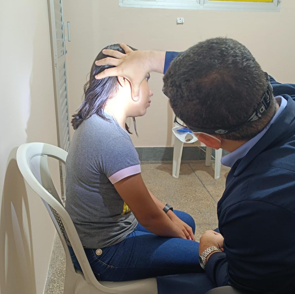 Policlínica Padre Vitório alcança mil consultas com médico otorrino em um ano