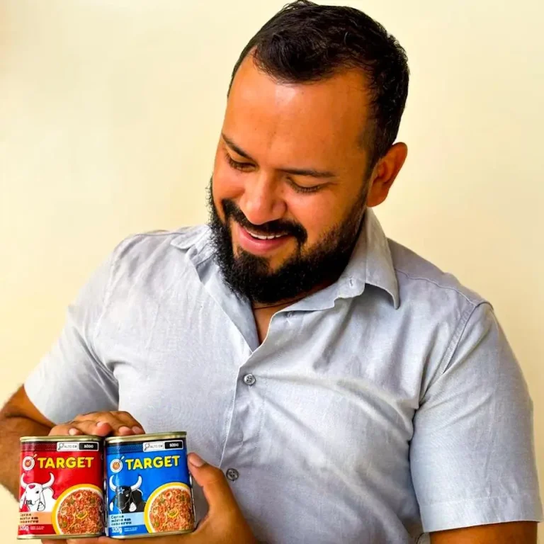 designer e artista Ronan Marinho