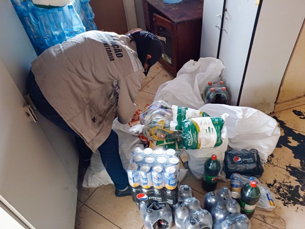 Fiscalização: Prefeitura de Parintins realiza procedimentos sanitários para Festa da Padroeira 1 WhatsApp Image 2025 07 05 at 14.17.19