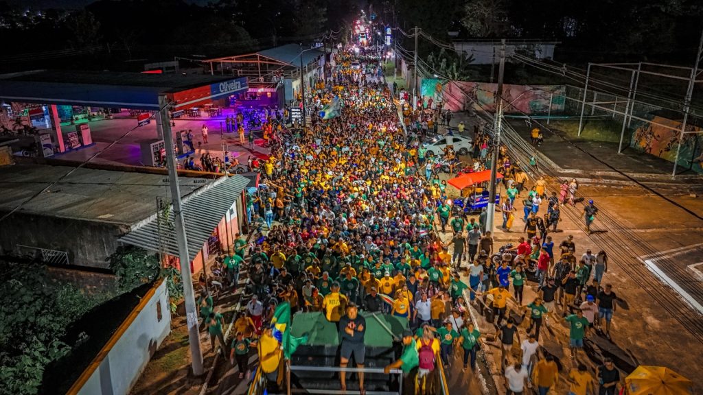 Com apoio da Prefeitura de Parintins, comunidade evangélica celebra Marcha Para Jesus 2 WhatsApp Image 2025 07 28 at 09.40.03