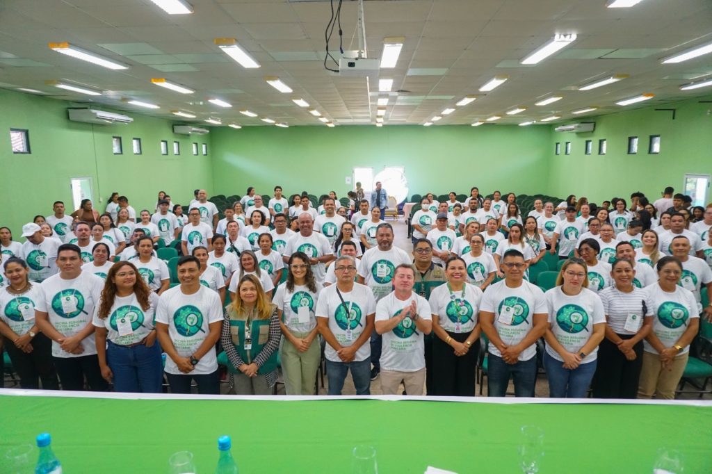Prefeitura de Parintins, em parceria do Governo do Estado, realiza Oficina Regional de Vigilância Sanitária 1 WhatsApp Image 2025 08 05 at 17.56.51