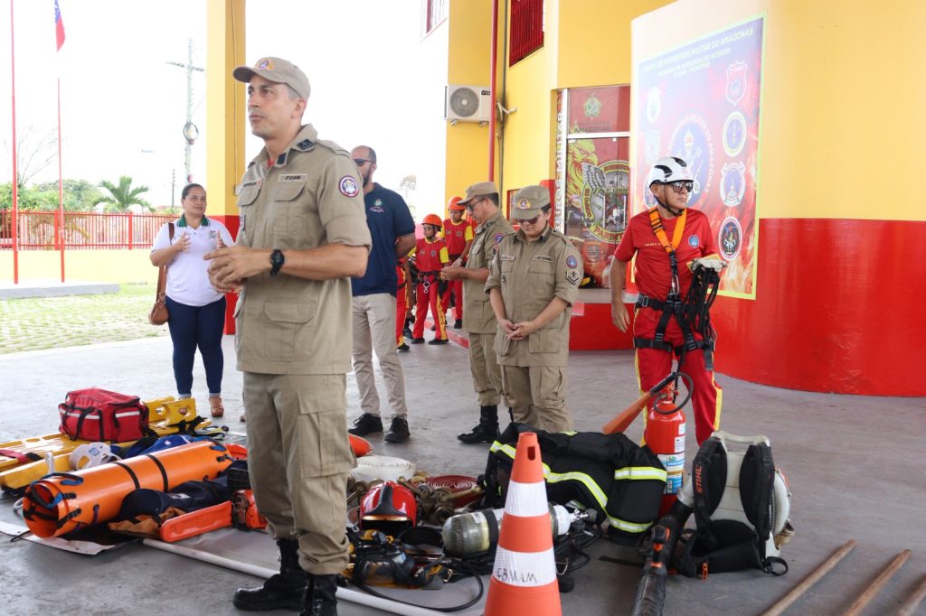 Prefeitura de Parintins inicia Semana de Combate às Queimadas Urbanas e Rurais 1 WhatsApp Image 2025 08 11 at 17.13.29