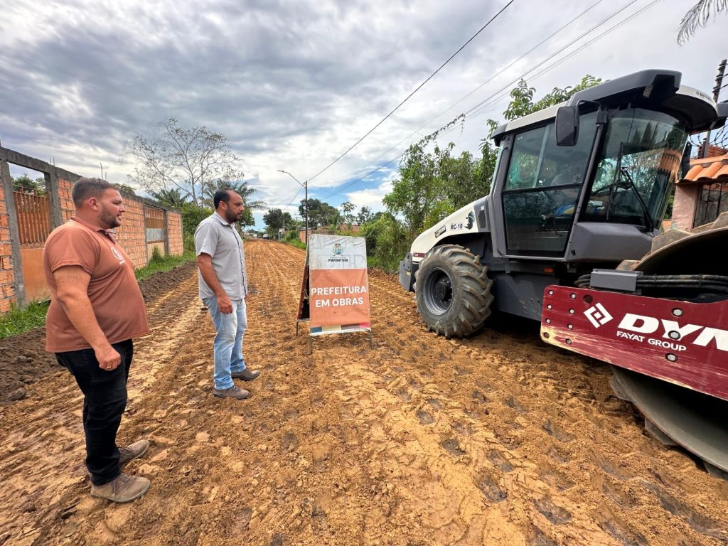 Prefeitura de Parintins intensifica serviços de infraestrutura em diversos bairros 1 WhatsApp Image 2025 08 13 at 10.59.25