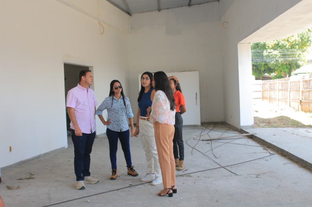 Prefeito Mateus Assayag vistoria obra da Casa da Cultura e anuncia conclusão nos próximos meses 1 WhatsApp Image 2025 08 26 at 16.50.43 1