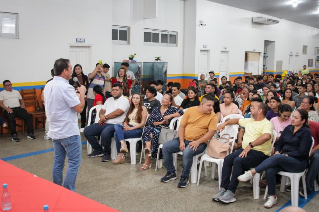 Prefeito de Parintins, Mateus Assayag, lança Curso Pré-vestibular para jovens de baixa renda