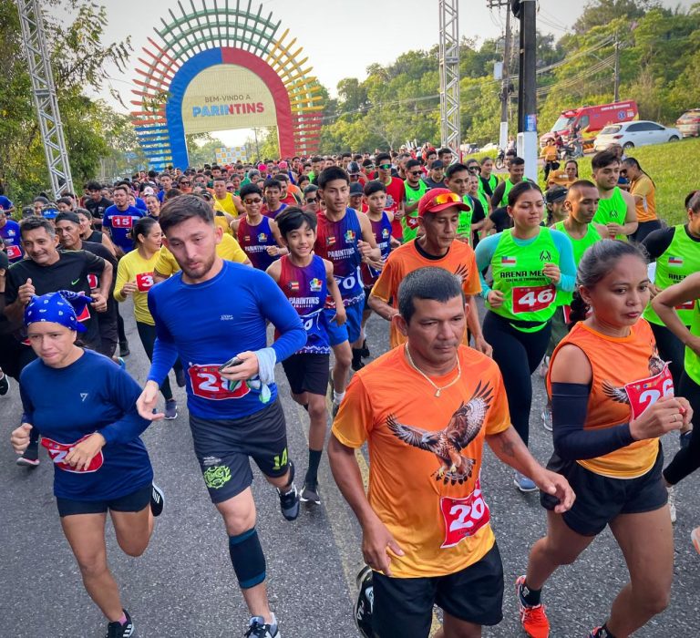 Circuito Trekking: Prefeitura de Parintins reúne centenas de atletas em esporte de aventura