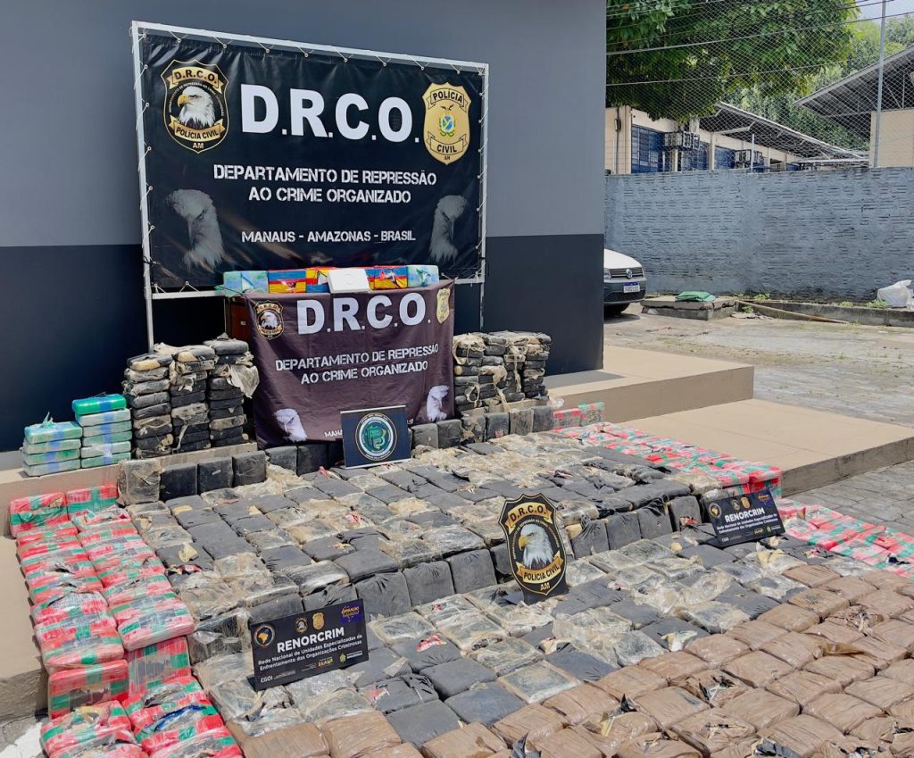 PC-AM prende casal e apreende mais de 600 quilos de maconha e cocaína avaliados em R$ 13,5 milhões