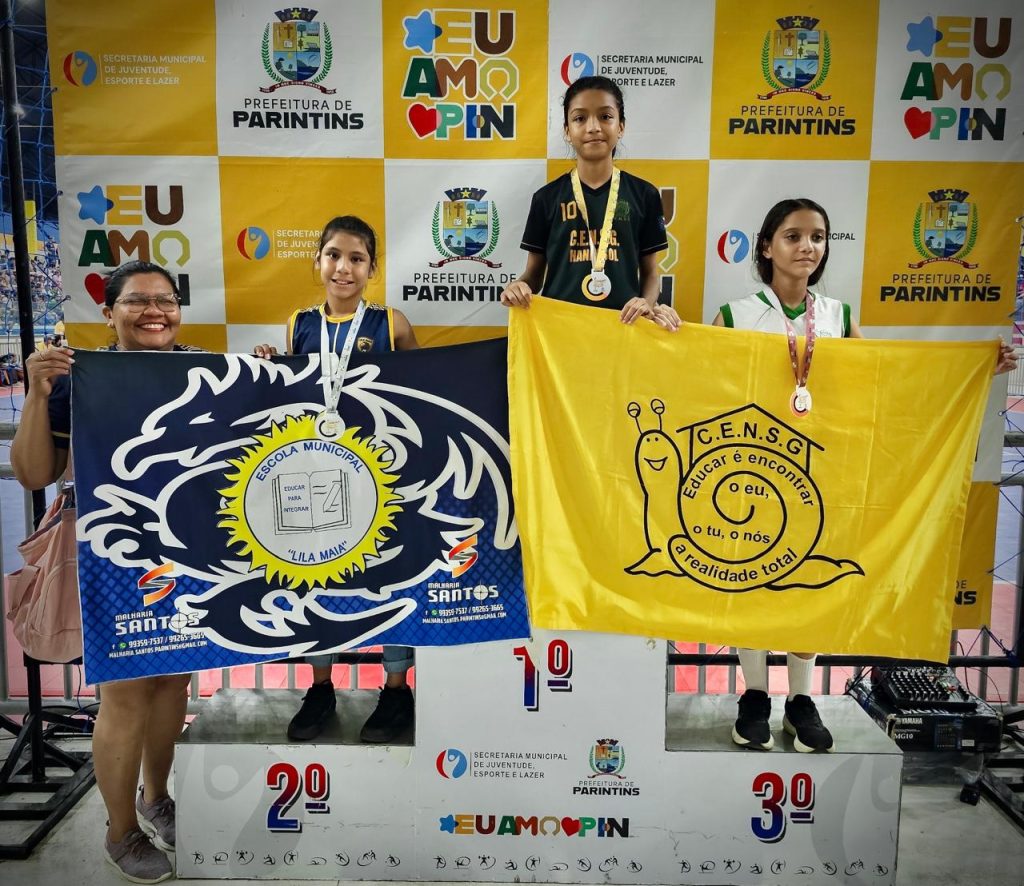 Premiação: Campeões dos Jogos Escolares de Parintins recebem medalhas