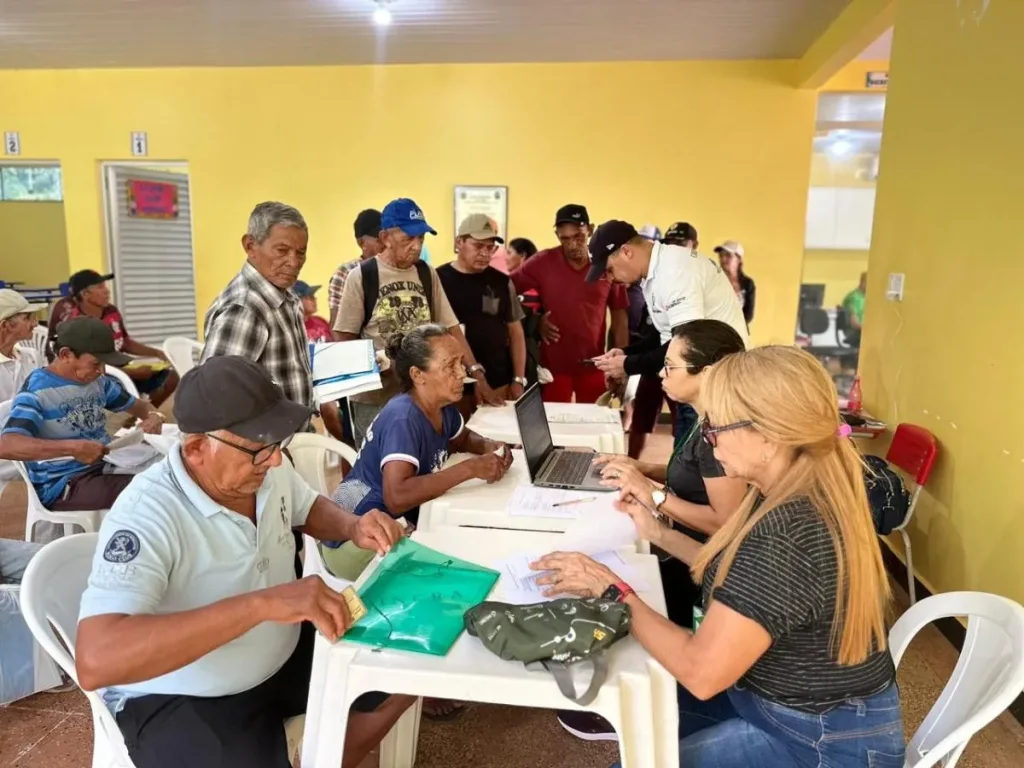 Parintins bate recorde com R$ 12 milhões em arrecadação e amplia regularização fundiária em 2025