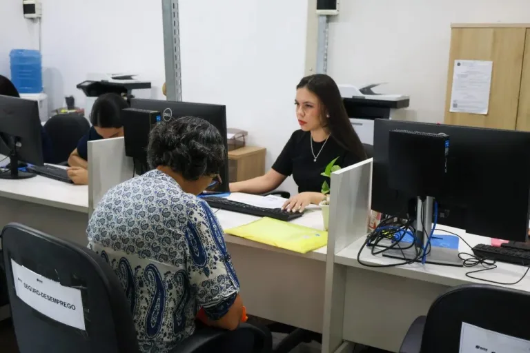 Sine Amazonas divulga 160 vagas de emprego para esta quarta-feira