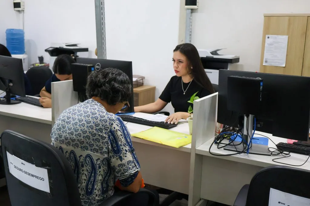 Sine Amazonas divulga 160 vagas de emprego para esta quarta-feira