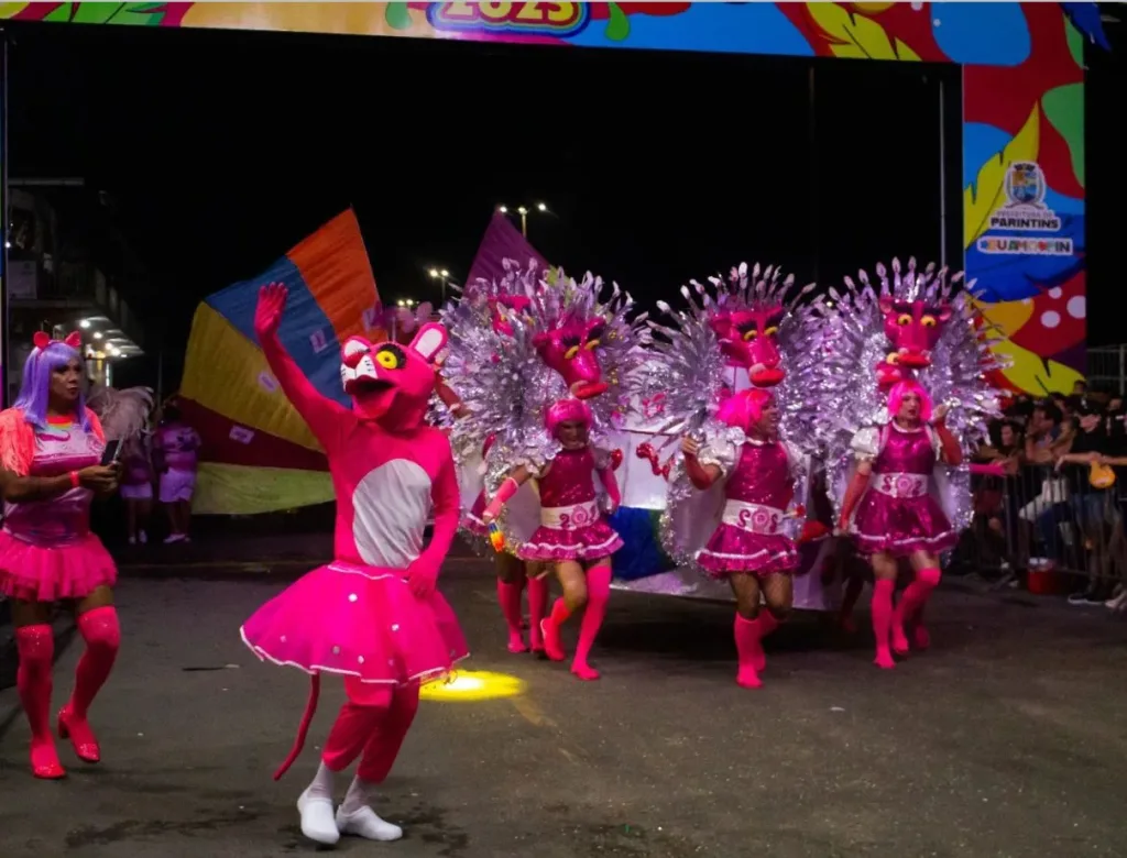 Bloco Pantera Cor de Rosa lança tema, apresenta nova presidência feminina e promete irreverência no Carnailha 2026 1 Bloco Pantera Cor de Rosa lança tema, apresenta nova presidência feminina e promete irreverência no Carnailha 2026