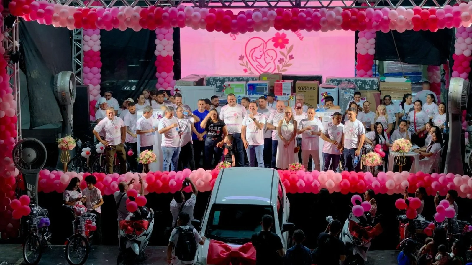 Prefeitura De Parintins Realiza No Dia 09 De Maio A Festa Do Dia Das Mães No Bumbódromo