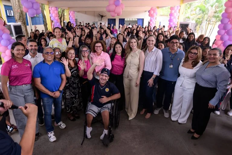 Primeira Dama Thaisa Cidade Fortalece Ação Integrada De Dignidade Menstrual E Proteção Infantojuvenil Para Estudantes Da Zona Leste