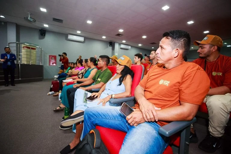 Sect, Pge Am E Casa Civil Debatem Sobre Regularização Coletiva Para Povos E Comunidades Tradicionais Do Amazonas