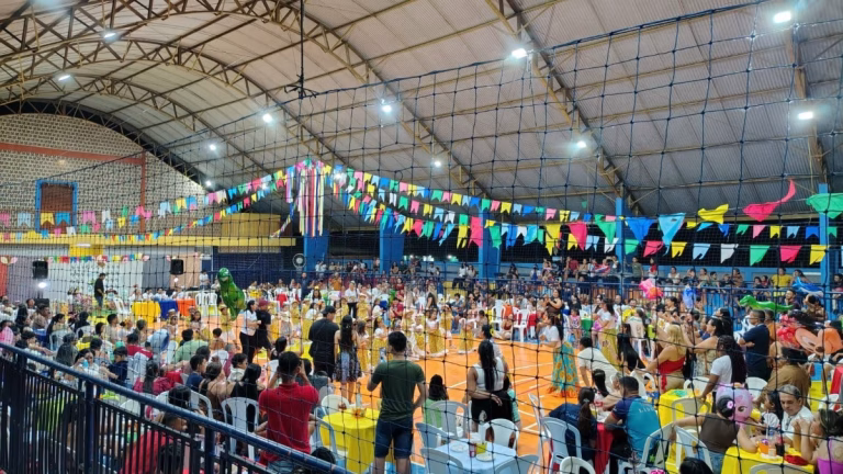 “Brasil Festeiro” reúne crianças e famílias em celebração à diversidade cultural no CEI Alvorada