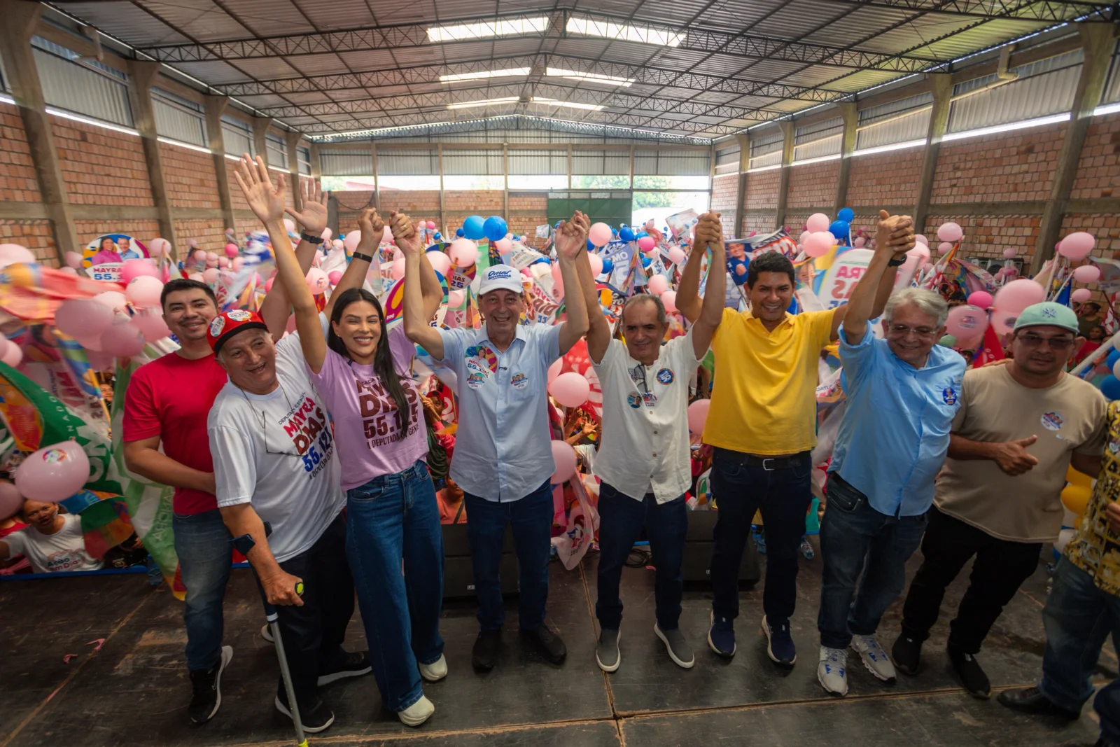 Ao lado de Omar, Mayra Dias reúne mais de 2 mil pessoas em grande encontro em Nova Olinda do Norte Ao lado de Omar, Mayra Dias reúne mais de 2 mil pessoas em grande encontro em Nova Olinda do Norte