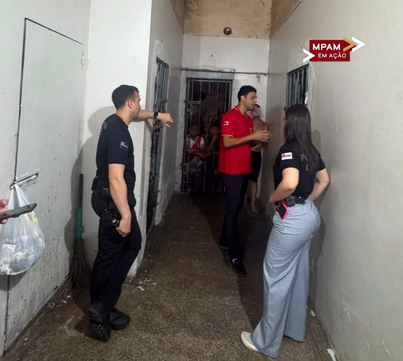MPAM articula com Polícia Civil garantia de visitas e banho de sol a custodiados em Eirunepé MPAM articula com Polícia Civil garantia de visitas e banho de sol a custodiados em Eirunepé